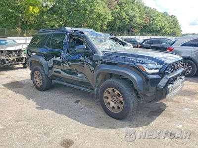 Czwarte zdjęcie samochodu z boku: 2025 TOYOTA 4RUNNER TRAILHUNTER HV VIN:JTEVB5BR5S5017015 - miniatura