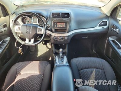 Zdjęcie 8 z 13 samochodu: 2017 DODGE JOURNEY SE VIN:3C4PDCAB4HT573177 - miniatura