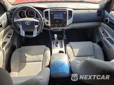 Zdjęcie 8 z 12 samochodu: 2014 TOYOTA TACOMA V6 VIN:3TMLU4ENXEM151980 - miniatura