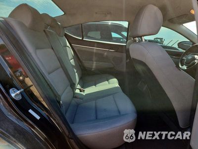 Zdjęcie 10 z 12 samochodu: 2017 HYUNDAI ELANTRA SE VIN:KMHD84LF7HU060553 - miniatura