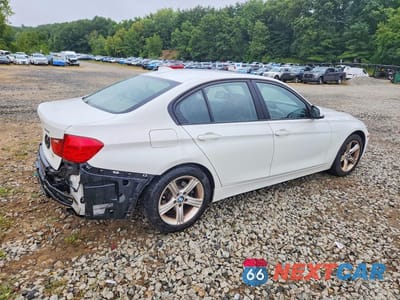 Trzecie zdjęcie samochodu z tyłu: 2013 BMW 328 XI VIN:WBA3B3C54DJ811569 - miniatura