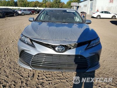 Piąte zdjęcie samochodu w środku: 2024 TOYOTA CAMRY LE VIN:4T1C11BK3RU120245 - miniatura