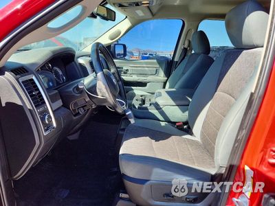 Zdjęcie 7 z 12 samochodu: 2017 RAM 1500 SLT VIN:3C6RR6LT9HG777037 - miniatura