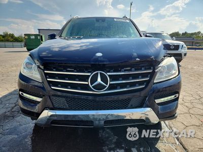 Piąte zdjęcie samochodu w środku: 2013 MERCEDES-BENZ ML 350 4MATIC VIN:4JGDA5HBXDA192993 - miniatura