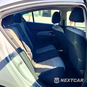 Zdjęcie 10 z 12 samochodu: 2012 CHEVROLET CRUZE LS VIN:1G1PC5SH1C7236652 - miniatura