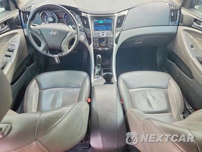 Zdjęcie 8 z 12 samochodu: 2013 HYUNDAI SONATA LIMITED 2.0T VIN:5NPEC4AB2DH780046 - miniatura