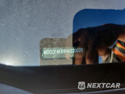 Zdjęcie 12 z 12 samochodu: 2017 MERCEDES-BENZ E 300 4MATIC VIN:WDDZF4KB9HA220020 - miniatura