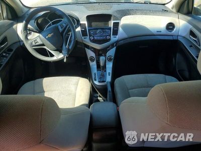 Zdjęcie 8 z 12 samochodu: 2016 CHEVROLET CRUZE LIMITED LT VIN:1G1PE5SB1G7140287 - miniatura