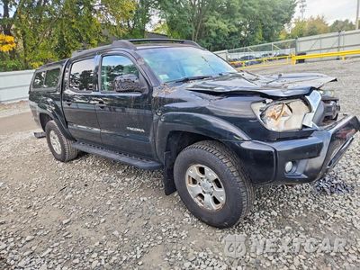 Czwarte zdjęcie samochodu z boku: 2013 TOYOTA TACOMA V6 VIN:3TMLU4EN0DM129968 - miniatura