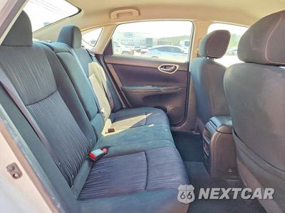 Zdjęcie 10 z 13 samochodu: 2019 NISSAN SENTRA SV VIN:3N1AB7AP8KY287618 - miniatura