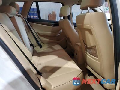 Zdjęcie 11 z 13 samochodu: 2014 BMW X1 SDRIVE28I VIN:WBAVM1C50EVW55581 - miniatura