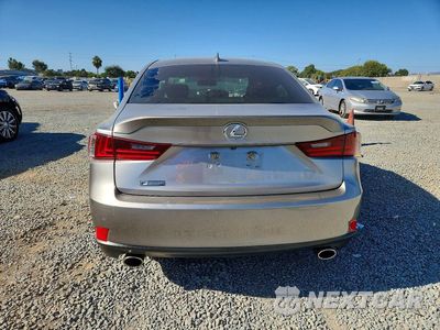 Zdjęcie 6 z 12 samochodu: 2016 LEXUS IS 200T VIN:JTHBA1D29G5006706 - miniatura