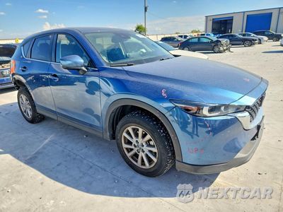 Czwarte zdjęcie samochodu z boku: 2023 MAZDA CX-5 PREFERRED VIN:JM3KFBCM0P0131013 - miniatura