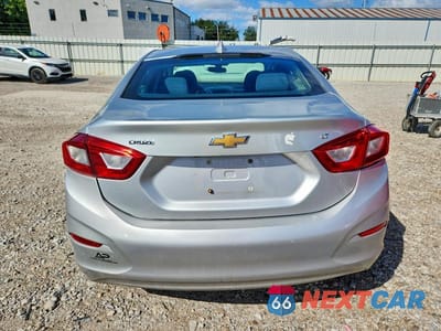 Zdjęcie 6 z 12 samochodu: 2018 CHEVROLET CRUZE LT VIN:1G1BE5SMXJ7182637 - miniatura