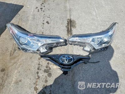 Zdjęcie 13 z 14 samochodu: 2019 TOYOTA C-HR XLE VIN:NMTKHMBX9KR083574 - miniatura
