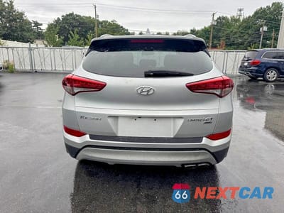 Zdjęcie 6 z 11 samochodu: 2018 HYUNDAI TUCSON LIMITED VIN:KM8J3CA29JU683318 - miniatura