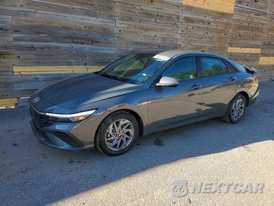 2024 HYUNDAI ELANTRA SEL KMHLM4DG6RU820763 - główne zdjęcie licytacji z USA - miniatura