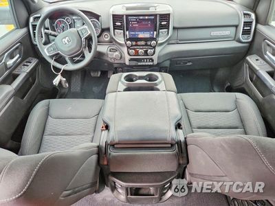 Zdjęcie 8 z 12 samochodu: 2025 RAM 1500 BIG HORN/LONE STAR VIN:1C6RREFP8SN770197 - miniatura