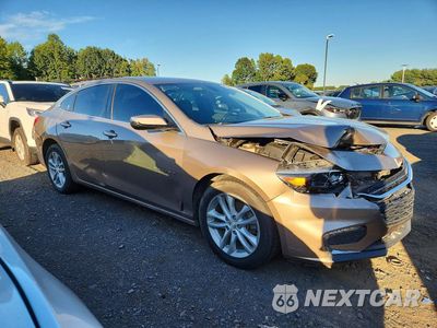 Czwarte zdjęcie samochodu z boku: 2018 CHEVROLET MALIBU LT VIN:1G1ZD5ST2JF244644 - miniatura