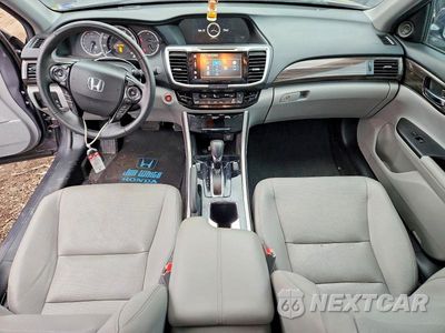 Zdjęcie 8 z 12 samochodu: 2017 HONDA ACCORD TOURING VIN:1HGCR3F90HA038992 - miniatura