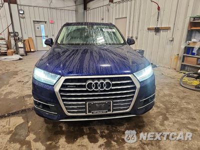 Piąte zdjęcie samochodu w środku: 2019 AUDI Q7 PRESTIGE VIN:WA1VAAF78KD036876 - miniatura