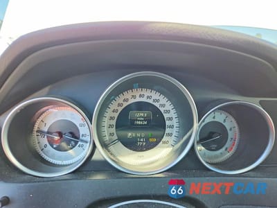 Zdjęcie 9 z 12 samochodu: 2014 MERCEDES-BENZ C 300 4MATIC VIN:WDDGF8AB9EG177615 - miniatura