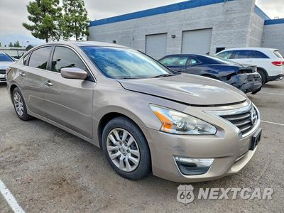 Czwarte zdjęcie samochodu z boku: 2015 NISSAN ALTIMA 2.5 S VIN:1N4AL3AP5FN873317 - miniatura