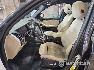 Zdjęcie 7 z 13 samochodu: 2021 BMW X3 XDRIVE30E VIN:5UXTS1C04M9H70293 - miniatura