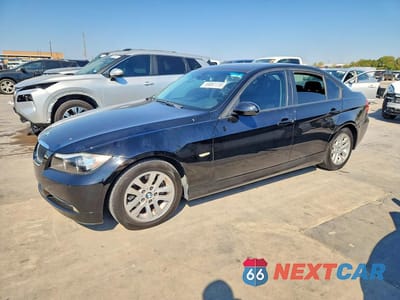 2007 BMW 3ER I WBAVA33537KX71687 - główne zdjęcie licytacji z USA - miniatura