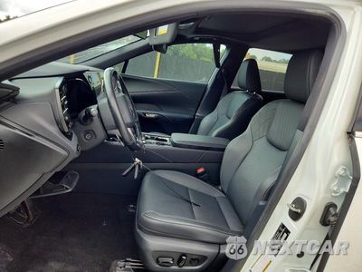 Zdjęcie 7 z 13 samochodu: 2025 LEXUS RX 350 PREMIUM VIN:JTJCHMAA9S2024015 - miniatura