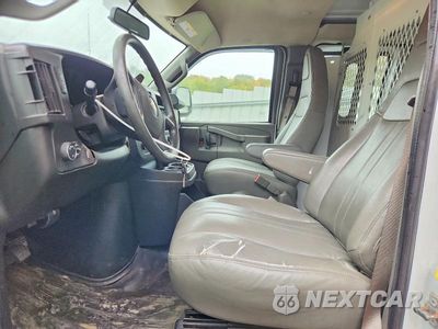 Zdjęcie 7 z 12 samochodu: 2021 CHEVROLET EXPRESS 2500 CARGO DELIVERY VAN VIN:1GCWGAF79M1188551 - miniatura