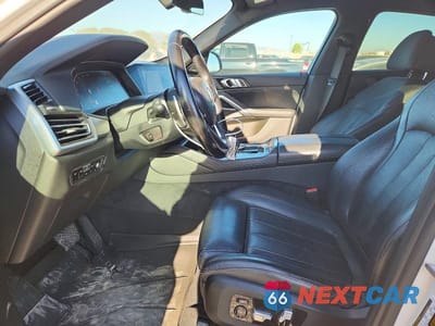 Zdjęcie 7 z 13 samochodu: 2021 BMW X6 XDRIVE40I VIN:5UXCY6C08M9D85962 - miniatura