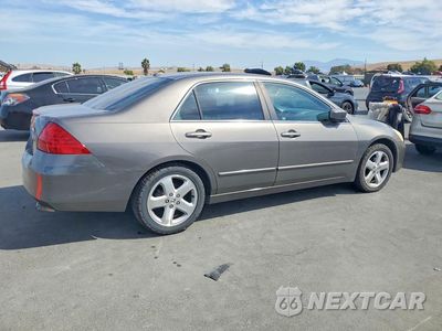Trzecie zdjęcie samochodu z tyłu: 2006 HONDA ACCORD EX VIN:1HGCM655X6A019569 - miniatura