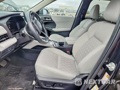 Zdjęcie 7 z 13 samochodu: 2023 MITSUBISHI OUTLANDER SEL VIN:JA4T5VA97PZ062357 - miniatura