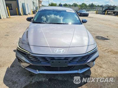 Piąte zdjęcie samochodu w środku: 2025 HYUNDAI ELANTRA SEL SPORT VIN:KMHLM4DG9SU008119 - miniatura