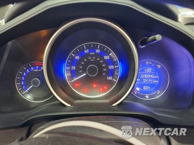 Zdjęcie 9 z 12 samochodu: 2015 HONDA FIT LX VIN:3HGGK5G54FM767381 - miniatura