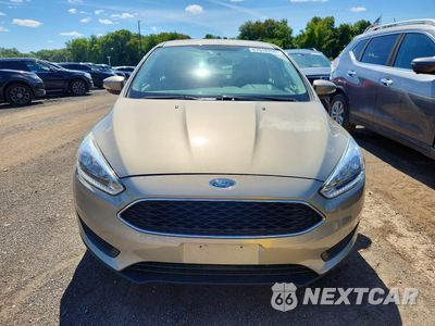 Piąte zdjęcie samochodu w środku: 2016 FORD FOCUS SE VIN:1FADP3F20GL308615 - miniatura