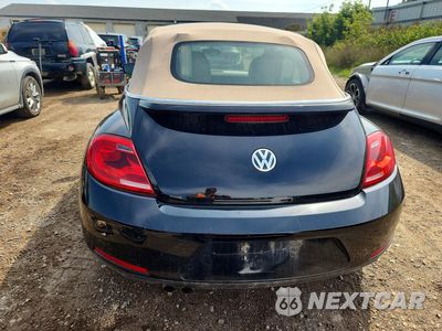 Zdjęcie 6 z 12 samochodu: 2013 VOLKSWAGEN BEETLE VIN:3VW5X7AT8DM832916 - miniatura