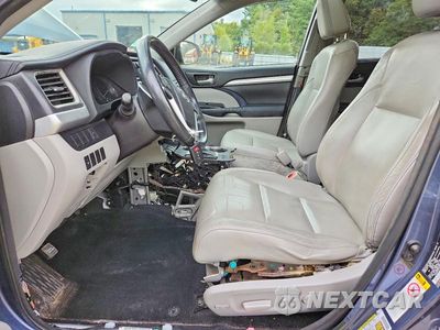 Zdjęcie 7 z 14 samochodu: 2015 TOYOTA HIGHLANDER XLE VIN:5TDJKRFH2FS112644 - miniatura