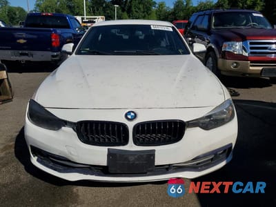 Piąte zdjęcie samochodu w środku: 2017 BMW 330 I VIN:WBA8B9C37HK885298 - miniatura