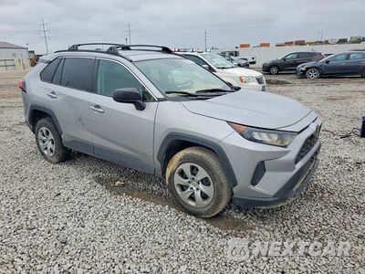 Czwarte zdjęcie samochodu z boku: 2019 TOYOTA RAV4 LE VIN:2T3F1RFV4KW074857 - miniatura