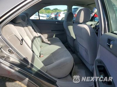 Zdjęcie 10 z 12 samochodu: 2005 TOYOTA CAMRY STANDARD VIN:4T1BE32K35U958393 - miniatura