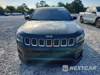 Piąte zdjęcie samochodu w środku: 2018 JEEP COMPASS SPORT VIN:3C4NJCAB5JT425139 - miniatura