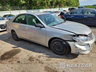 Czwarte zdjęcie samochodu z boku: 2006 TOYOTA CAMRY STANDARD VIN:4T1BE32K36U722179 - miniatura