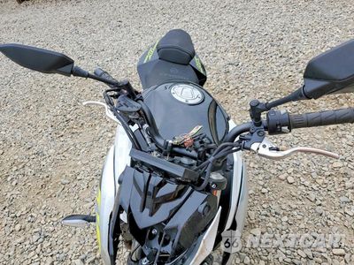 Piąte zdjęcie samochodu w środku: 2023 CF MOTO 650NK VIN:LCEPEVLB6P6000313 - miniatura