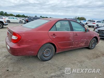 Trzecie zdjęcie samochodu z tyłu: 2002 TOYOTA CAMRY LE VIN:JTDBE32K620079588 - miniatura