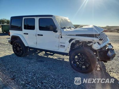 Czwarte zdjęcie samochodu z boku: 2018 JEEP WRANGLER UNLIMITED SAHARA VIN:1C4HJXEG8JW118147 - miniatura