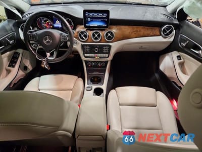 Zdjęcie 8 z 12 samochodu: 2019 MERCEDES-BENZ GLA VIN:WDCTG4GB9KJ579777 - miniatura