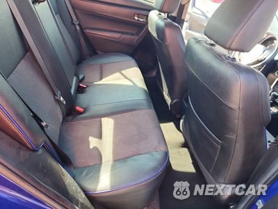 Zdjęcie 10 z 12 samochodu: 2018 TOYOTA COROLLA SE VIN:2T1BURHE7JC086058 - miniatura