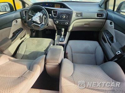 Zdjęcie 8 z 13 samochodu: 2015 HONDA CIVIC LX VIN:19XFB2F56FE048931 - miniatura